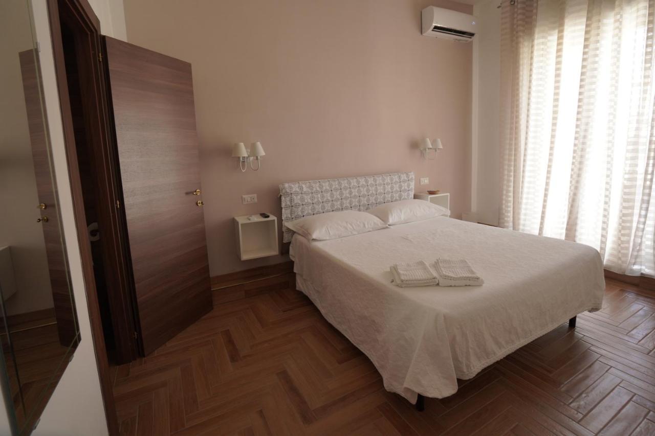 B&B I Due Teatri Naples Extérieur photo